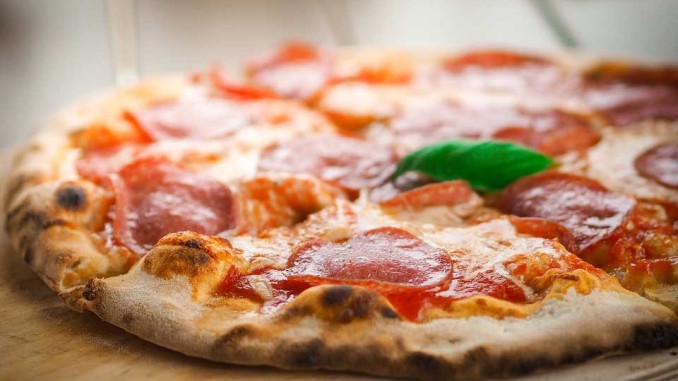 pece na pizzu pece na pizzu